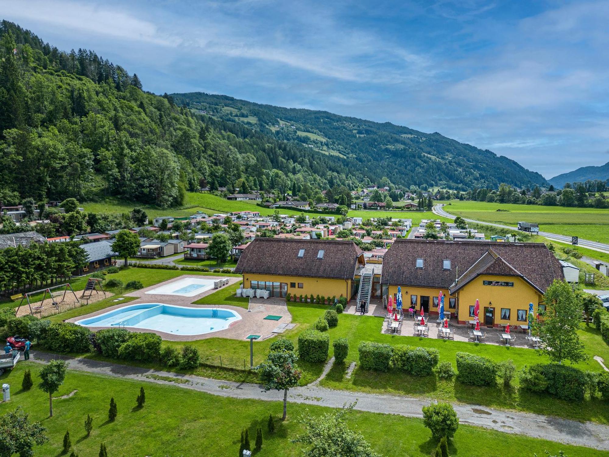 Albatross Mobile Homes On Camping Bella Austria Sankt Peter am Kammersberg エクステリア 写真